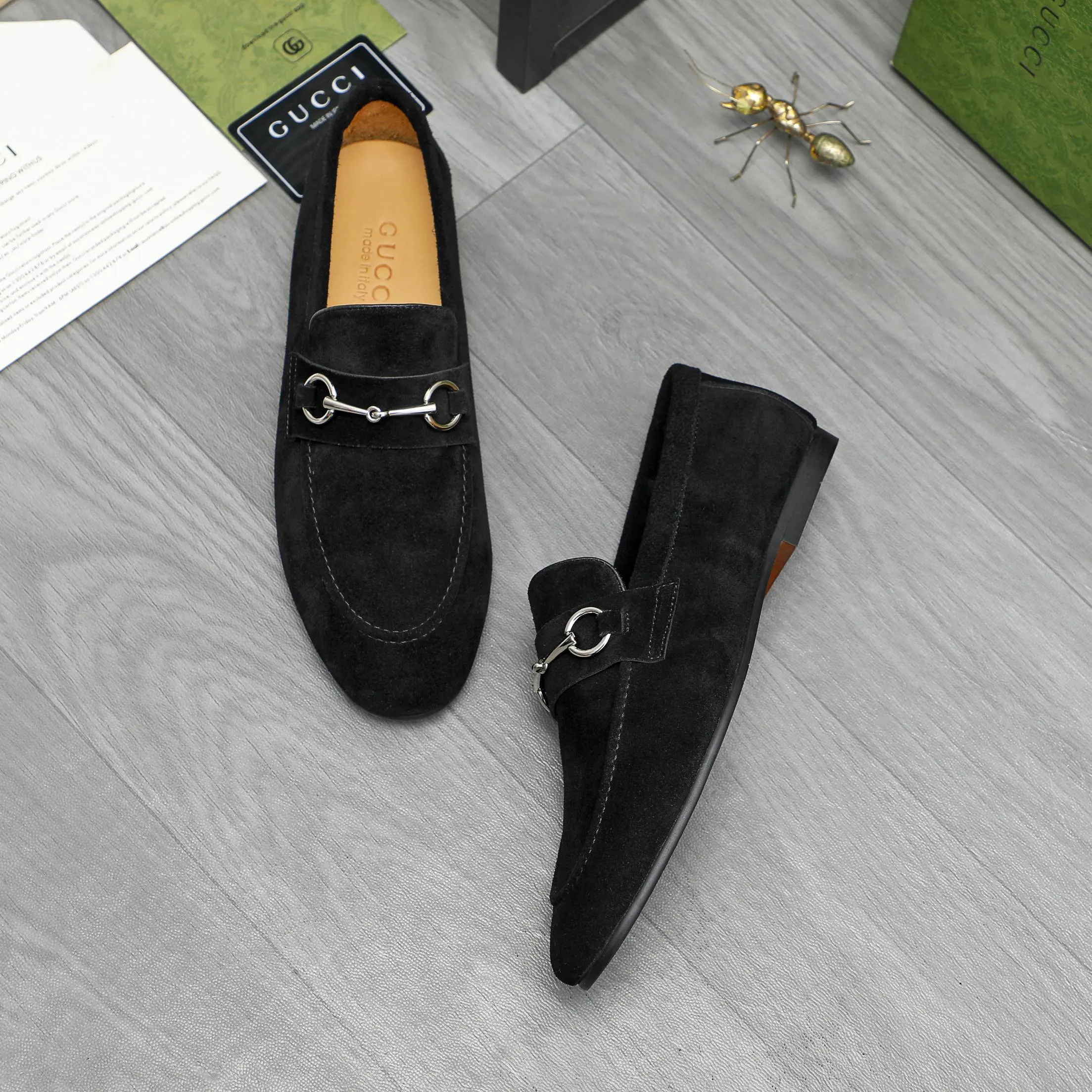 Men's shoes 💰p400 Product trademark: GUCCI "Gucci" business casual leather shoes Regular size: 38-46 (38.45.46 custom-made, non-returnable) Product materials: Selected suede cowhide upper, cowhide lining, original rubber outsole